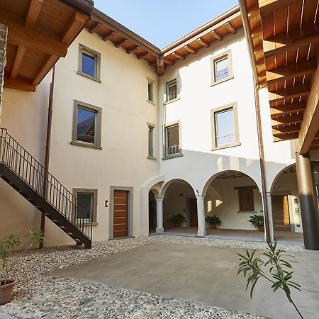 Palazzo Eleonora Bed and Breakfast Monasterolo del Castello Eksteriør billede