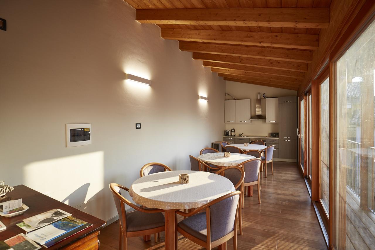 Palazzo Eleonora Bed and Breakfast Monasterolo del Castello Eksteriør billede